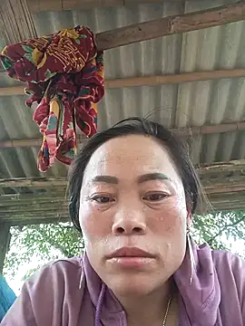 CoMay003 online show from March 31, 2026, 5:20 am