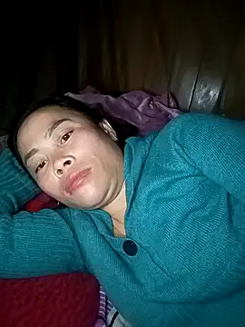 Snapshot of CoMay003 chatting on February 5, 2026, 12:17 am CoMay003 online show from February 5, 2026, 12:17 am