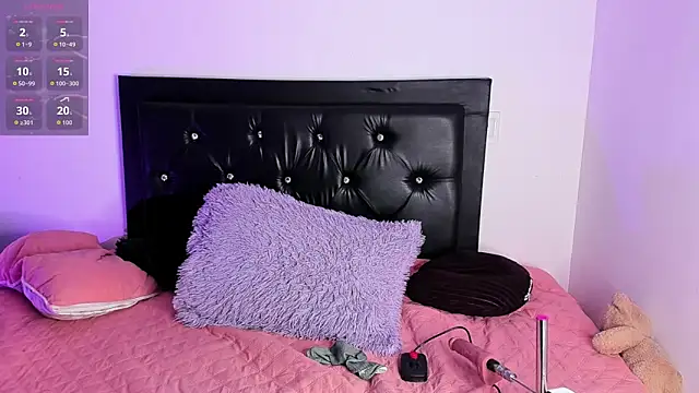 samiacooper25 online show from February 6, 2026, 12:39 am