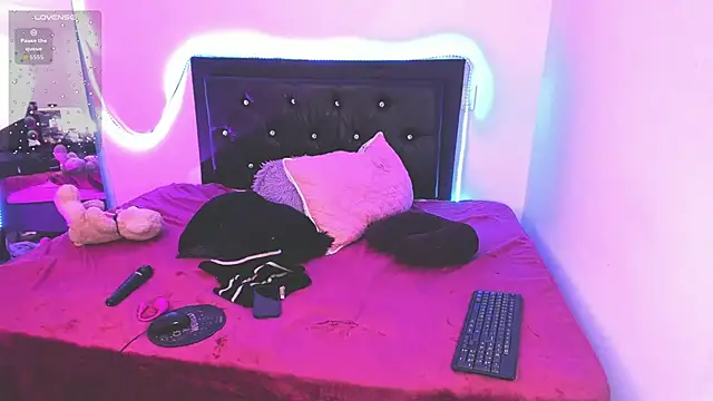 Snapshot of samiacooper25 chatting on November 26, 2025, 9:37 pm samiacooper25 online show from November 26, 2025, 9:37 pm