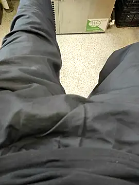 Snapshot of hansvonerotic1 chatting on September 16, 2025, 10:16 am hansvonerotic1 online show from September 16, 2025, 10:16 am