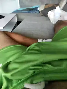 Snapshot of hansvonerotic1 chatting on October 6, 2025, 8:26 am hansvonerotic1 online show from October 6, 2025, 8:26 am