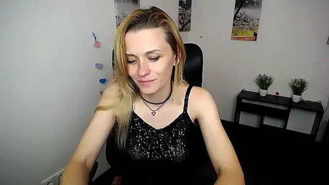 Snapshot of PeppyMia chatting on October 24, 2025, 6:12 am PeppyMia online show from October 24, 2025, 6:12 am