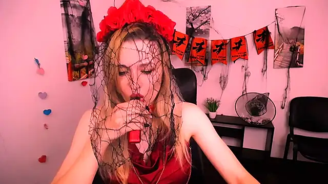 Snapshot of PeppyMia chatting on October 31, 2025, 8:00 am PeppyMia online show from October 31, 2025, 8:00 am