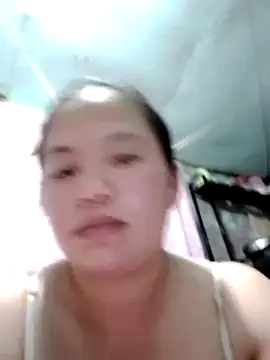 Snapshot of cris_sweety chatting on September 22, 2025, 2:01 pm cris sweety online show from September 22, 2025, 2:01 pm