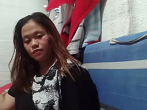 Snapshot of cris_sweety chatting on September 18, 2025, 5:32 am cris sweety online show from September 18, 2025, 5:32 am