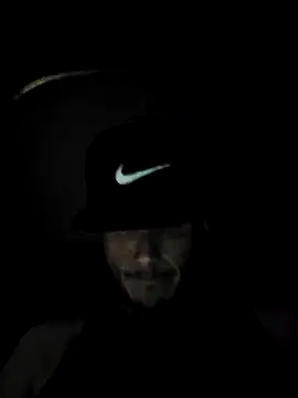 Romance32 online show from November 18, 2025, 4:05 am