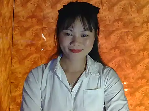 Snapshot of Sisi_dy01 chatting on October 13, 2025, 11:45 am Sisi dy01 online show from October 13, 2025, 11:45 am