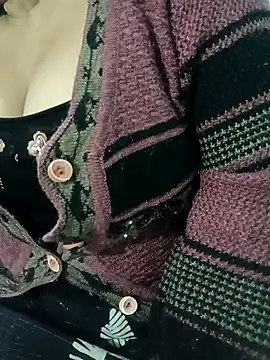 Snapshot of Anjali-bhabhi chatting on December 16, 2025, 5:39 pm Anjali-bhabhi online show from December 16, 2025, 5:39 pm