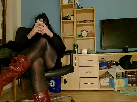 bdsmfreaks12 online show from January 19, 2026, 1:09 am