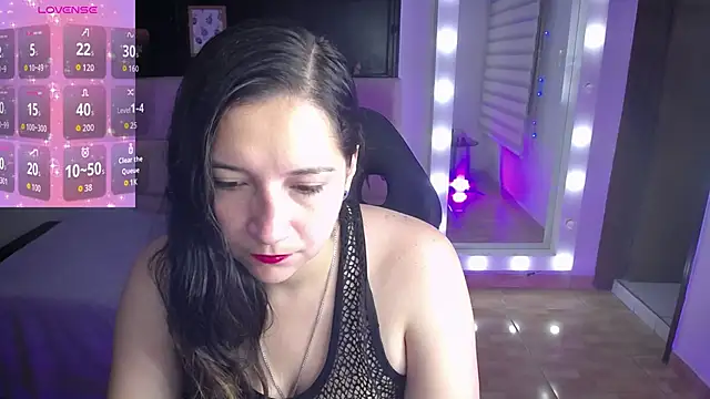 Snapshot of Agatha_bellucci_ chatting on November 13, 2025, 1:04 pm Agatha bellucci online show from November 13, 2025, 1:04 pm