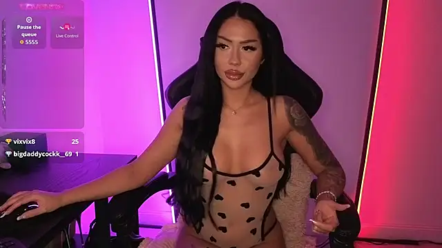 Snapshot of alisonrouge chatting on January 11, 2026, 7:54 pm alisonrouge online show from January 11, 2026, 7:54 pm