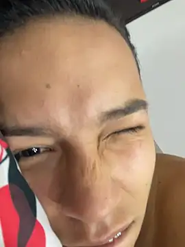 diegoand0911 online show from April 11, 2026, 2:43 pm