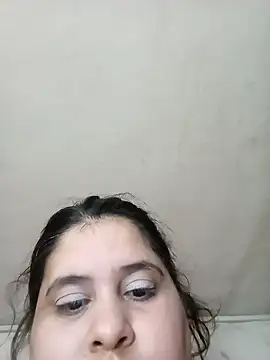 Snapshot of Ayma1983 chatting on September 15, 2025, 5:52 am Ayma1983 online show from September 15, 2025, 5:52 am