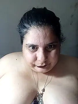 Snapshot of Ayma1983 chatting on September 25, 2025, 11:55 pm Ayma1983 online show from September 25, 2025, 11:55 pm