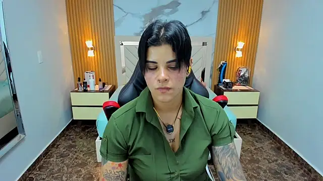 Snapshot of KAROLLJONES1 chatting on January 10, 2026, 7:20 pm KAROLLJONES1 online show from January 10, 2026, 7:20 pm