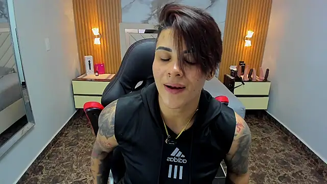 Snapshot of KAROLLJONES1 chatting on February 10, 2026, 7:24 pm KAROLLJONES1 online show from February 10, 2026, 7:24 pm