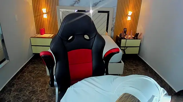 Snapshot of KAROLLJONES1 chatting on February 19, 2026, 7:44 pm KAROLLJONES1 online show from February 19, 2026, 7:44 pm