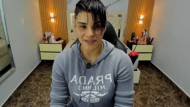 Snapshot of KAROLLJONES1 chatting on February 4, 2026, 7:20 pm KAROLLJONES1 online show from February 4, 2026, 7:20 pm