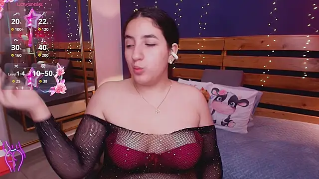 ambar lover online show from October 29, 2025, 8:30 pm