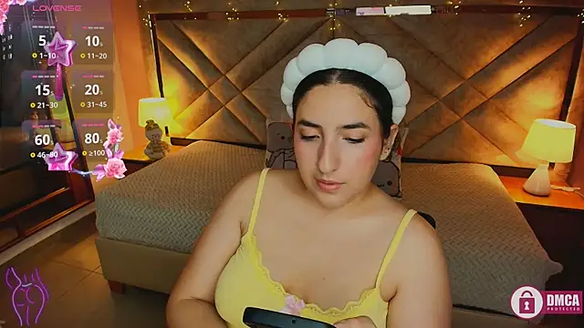 ambar lover online show from December 5, 2025, 4:33 am