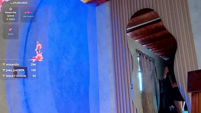 Snapshot of Ice_Princess_ chatting on September 22, 2025, 12:55 pm Ice Princess online show from September 22, 2025, 12:55 pm