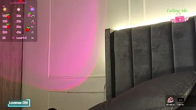 Snapshot of Ice_Princess_ chatting on November 2, 2025, 1:49 pm Ice Princess online show from November 2, 2025, 1:49 pm