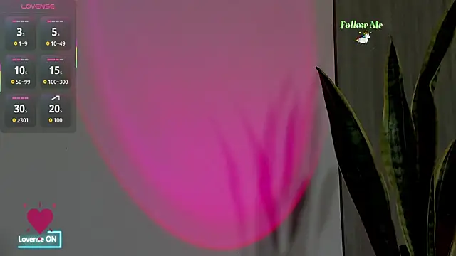 Snapshot of Ice_Princess_ chatting on October 9, 2025, 12:17 pm Ice Princess online show from October 9, 2025, 12:17 pm