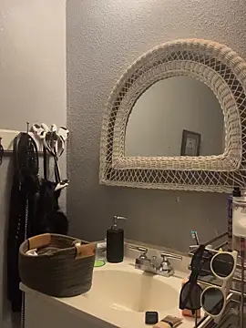 Snapshot of goddessmissmia chatting on October 1, 2025, 7:40 pm goddessmissmia online show from October 1, 2025, 7:40 pm