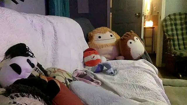 Snapshot of goddessmissmia chatting on September 12, 2025, 11:21 am goddessmissmia online show from September 12, 2025, 11:21 am