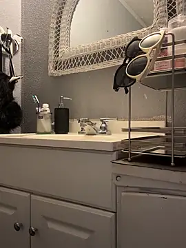 Snapshot of goddessmissmia chatting on September 30, 2025, 4:35 pm goddessmissmia online show from September 30, 2025, 4:35 pm