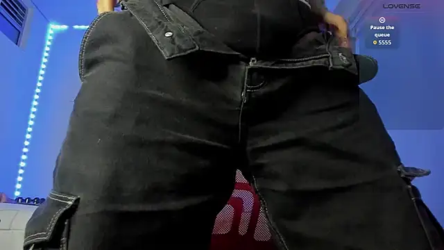 Snapshot of Alexxx_savage chatting on September 23, 2025, 3:57 am Alexxx savage online show from September 23, 2025, 3:57 am