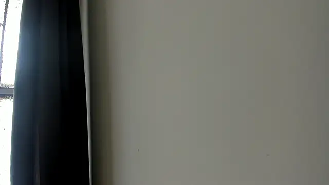 Manuela miller  online show from April 17, 2026, 9:28 pm