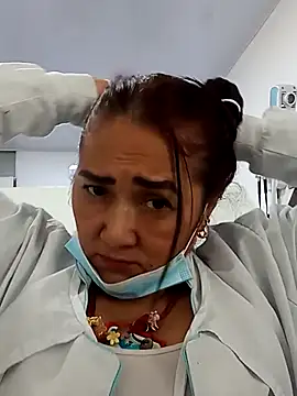 linda luna29 online show from September 27, 2025, 3:07 pm