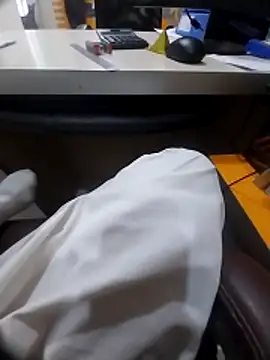 kiss like choco11 online show from April 17, 2026, 10:07 am