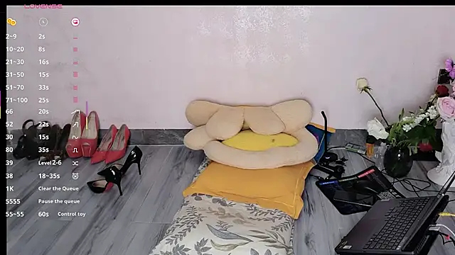 Snapshot of Solsken_ chatting on September 26, 2025, 6:09 am Solsken online show from September 26, 2025, 6:09 am