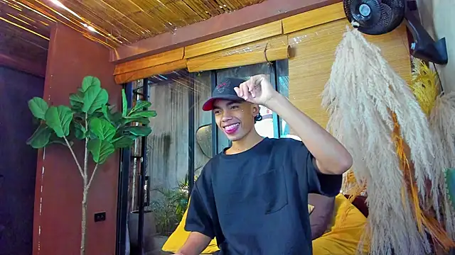 Snapshot of AlanCutee chatting on November 30, 2025, 12:39 pm AlanCutee online show from November 30, 2025, 12:39 pm