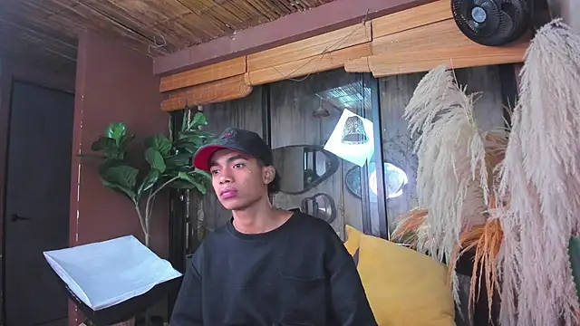 Snapshot of AlanCutee chatting on November 24, 2025, 11:54 am AlanCutee online show from November 24, 2025, 11:54 am