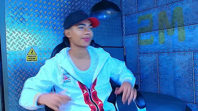 Snapshot of AlanCutee chatting on November 1, 2025, 11:59 am AlanCutee online show from November 1, 2025, 11:59 am