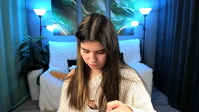 Snapshot of AnoraDark chatting on September 29, 2025, 7:19 pm AnoraDark online show from September 29, 2025, 7:19 pm