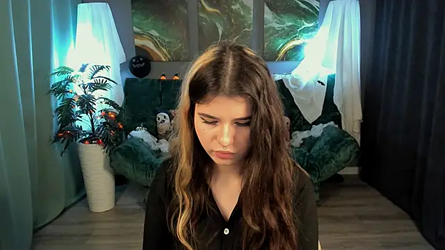 Snapshot of AnoraDark chatting on October 15, 2025, 8:06 pm AnoraDark online show from October 15, 2025, 8:06 pm