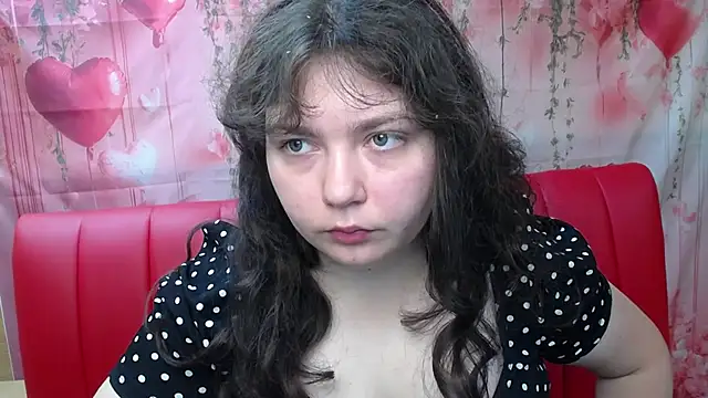 Snapshot of NeonilaLisova chatting on May 31, 2026, 5:24 am NeonilaLisova online show from May 31, 2026, 5:24 am
