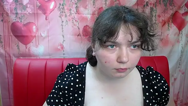 Snapshot of NeonilaLisova chatting on May 20, 2026, 11:07 am NeonilaLisova online show from May 20, 2026, 11:07 am
