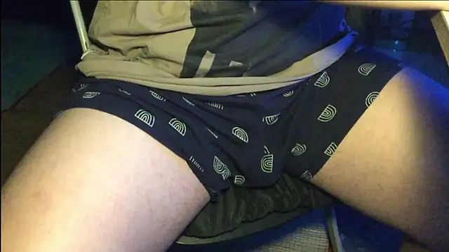 MinhTuan2002 online show from December 4, 2025, 5:34 pm