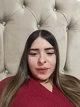 Snapshot of Nahomy_cm chatting on June 27, 2026, 4:07 am Nahomy cm online show from June 27, 2026, 4:07 am