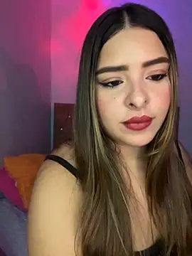 Snapshot of Nahomy_cm chatting on June 18, 2026, 3:38 am Nahomy cm online show from June 18, 2026, 3:38 am
