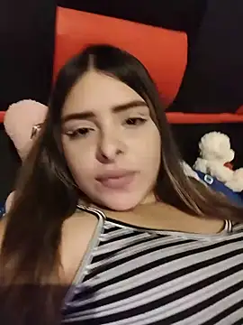 Snapshot of Nahomy_cm chatting on June 7, 2026, 4:39 am Nahomy cm online show from June 7, 2026, 4:39 am
