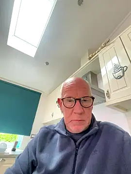 philefc online show from November 14, 2025, 11:47 am