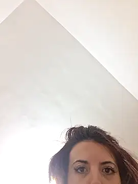 Snapshot of Anayssa_ chatting on February 10, 2026, 9:03 pm Anayssa online show from February 10, 2026, 9:03 pm