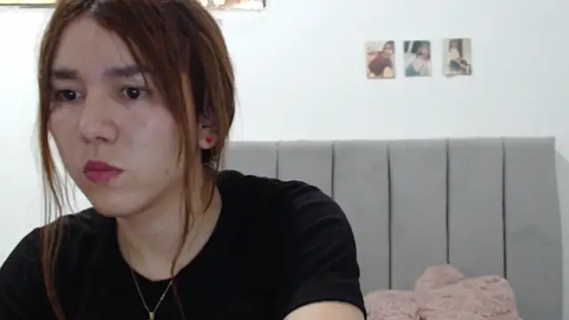 Snapshot of Dolly_Peach_ chatting on August 7, 2026, 6:58 pm Dolly Peach online show from August 7, 2026, 6:58 pm